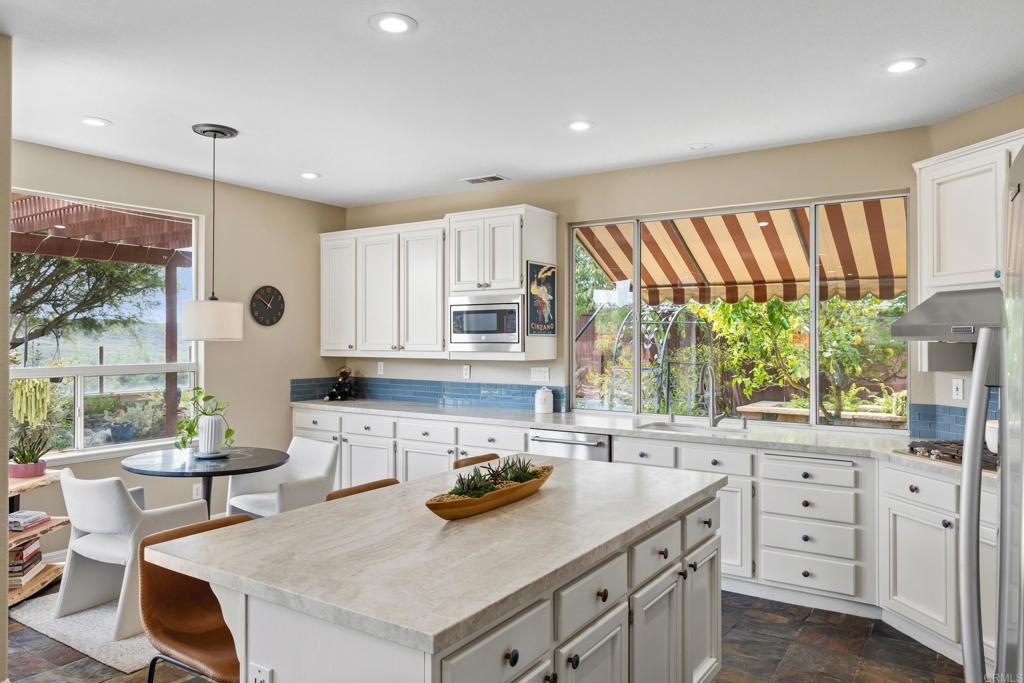 7303 Celata Lane - photo 15
