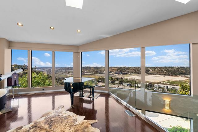 Image 7 of 55 For 5392 Wilshire Drive