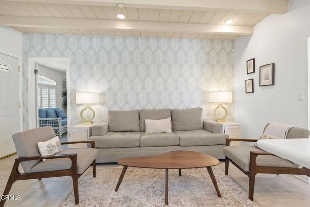 2036 Pierpont Boulevard, Ventura CA: https://media.crmls.org/mediaz/986eac3c-50a6-45d2-a351-6fcaebe36202.jpg