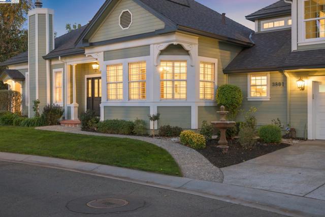 3801 Mohr Ave, Pleasanton CA: https://media.crmls.org/mediaz/986f119d-087b-48dd-83be-80d41a15a0e2.jpg