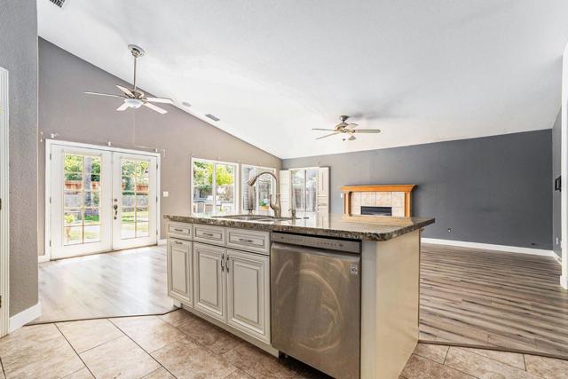8736 Glacier Point Drive, Stockton CA: https://media.crmls.org/mediaz/986f907e-d81c-4240-8fb3-0efc37cde92c.jpg