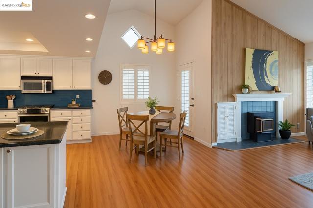 2136 Sand Point Rd, Discovery Bay CA: https://media.crmls.org/mediaz/986f9559-6cd5-4324-b139-b2cafa868ddd.jpg