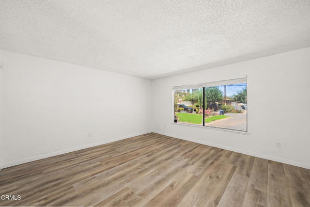 Detail Gallery Image 7 of 25 For 11841 Davis St, Moreno Valley,  CA 92557 - 4 Beds | 2 Baths