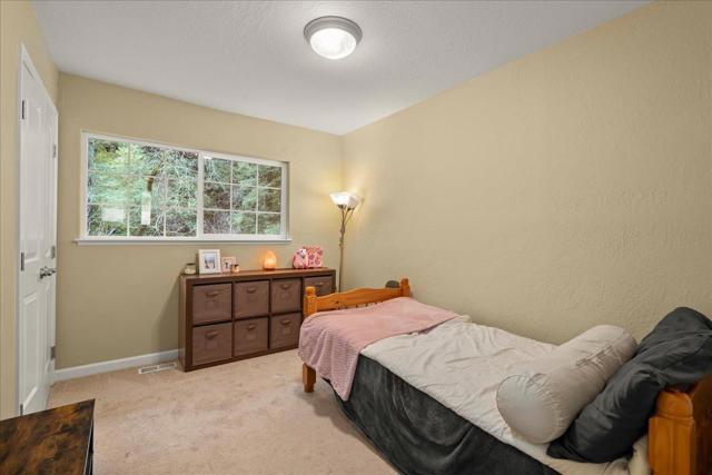 20910 Outer Zayante Road, Los Gatos CA: https://media.crmls.org/mediaz/98702212-2e43-44ac-8d1f-fed88d7b1588.jpg