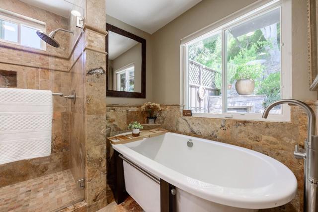 307 Sidesaddle Circle, Scotts Valley CA: https://media.crmls.org/mediaz/9870cee4-a3bc-4711-af33-64a138d8ef52.jpg
