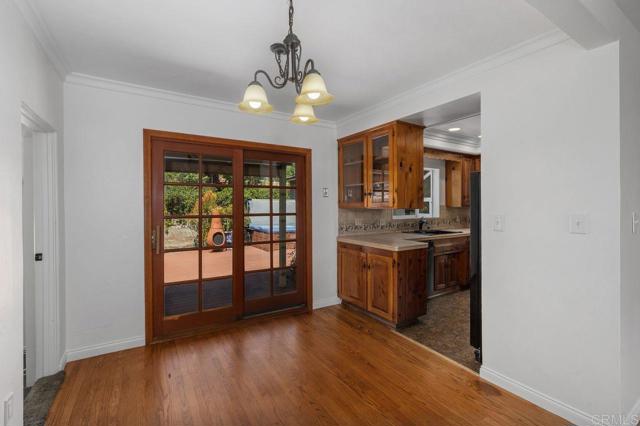 10720 Eureka Rd, Spring Valley CA: https://media.crmls.org/mediaz/987179f4-ad1c-49fd-8cc7-6ac6f2825692.jpg