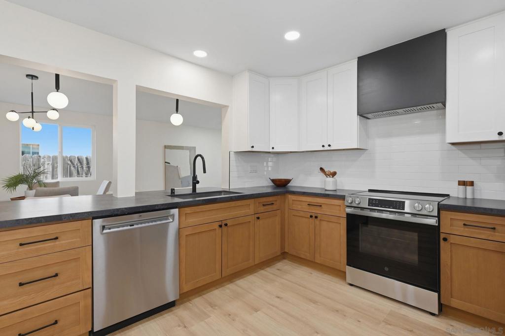 7079 Enders Ave - photo 9
