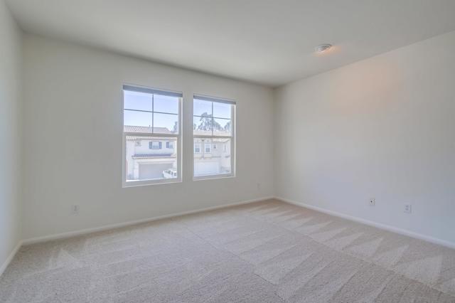 11532 Creekstone Lane, San Diego CA: https://media.crmls.org/mediaz/987239cc-1d5a-4eec-a8a7-4e81671e980f.jpg