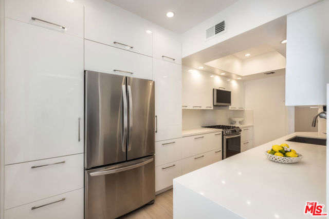 Drew Fenton | 1164 Wellesley Avenue Los Angeles CA | MLS: 7091063
