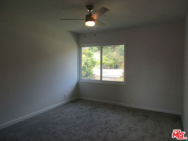 28436 Lomo Drive, Rancho Palos Verdes CA: https://media.crmls.org/mediaz/9872611f-ec70-401d-8206-67093723e6c1.jpg