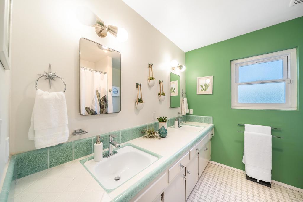 1920 Bernardo Avenue - photo 18