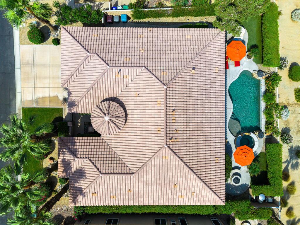 https://media.crmls.org/mediaz/9873e225-6bd3-4571-bb28-c80d1ceed7cc.jpg?preset=X-Large