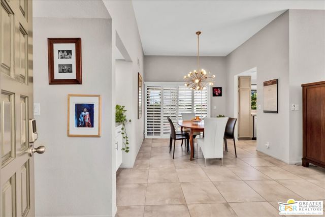 1678 Paseo De La Palma, Palm Springs CA: https://media.crmls.org/mediaz/9873f59c-1169-486e-a50b-e80170a66d01.jpg