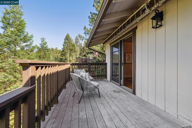 1149 Camino Vallecito, Lafayette CA: https://media.crmls.org/mediaz/9874adf0-1279-444b-bfb3-36215660f359.jpg