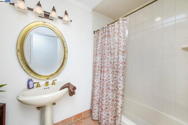 139 Amber Way, Livermore CA: https://media.crmls.org/mediaz/9875ef37-6da5-4c6c-aaf3-93b6f85591ad.jpg