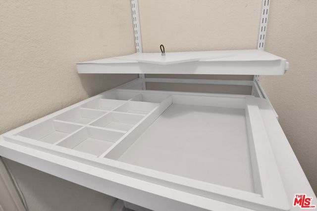 2308 Schader Drive, Santa Monica CA: https://media.crmls.org/mediaz/98768442-4fdb-4913-b5db-d73f390e9fc6.jpg