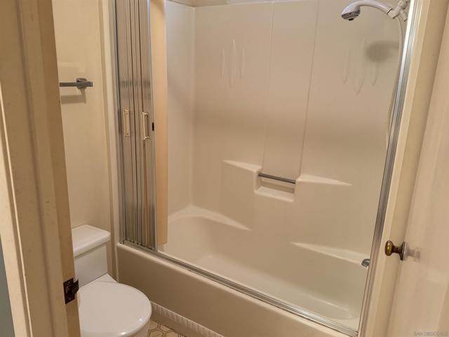 6056 Winfield Ave, La Mesa CA: https://media.crmls.org/mediaz/987757e1-3b8a-4437-a4a4-77e182a7f338.jpg