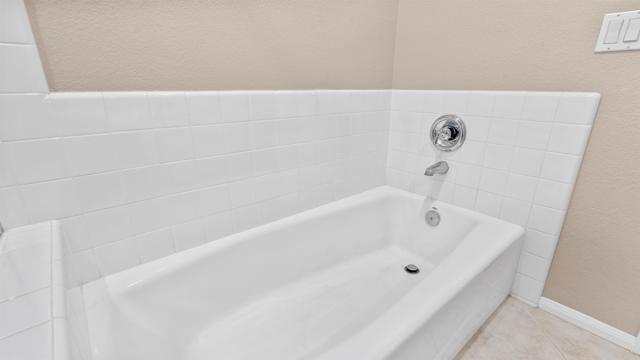 2894 Torrey Pines Rd, La Jolla CA: https://media.crmls.org/mediaz/98776b6a-1e7a-4beb-8299-c456343f13b0.jpg