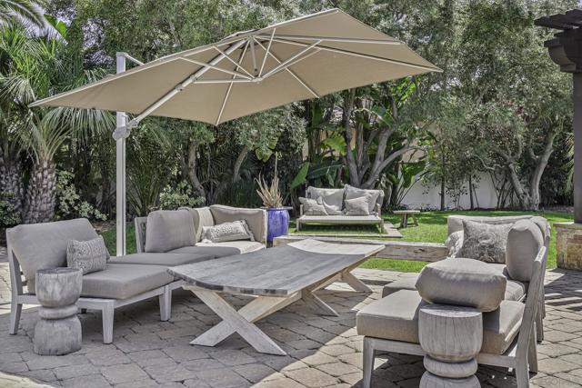 15823 The River Trail, Rancho Santa Fe CA: https://media.crmls.org/mediaz/98779366-da3f-4c50-8bd5-5811ce905bc8.jpg