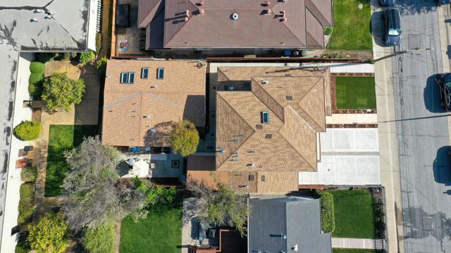 2659 Garfield Street, San Mateo CA: https://media.crmls.org/mediaz/9877cece-5451-4768-8f56-26ae76b19fcd.jpg