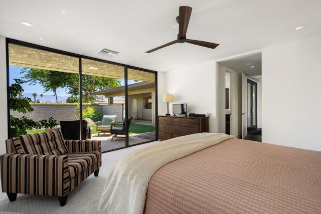 6 Amherst Court, Rancho Mirage CA: https://media.crmls.org/mediaz/9878bbca-a92d-4c03-8324-99305d50415f.jpg