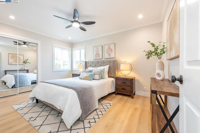 963 Douglas Dr, San Leandro CA: https://media.crmls.org/mediaz/9878d483-08f0-4e89-934d-602b71b839dc.jpg