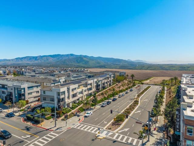 Detail Gallery Image 6 of 61 For 1812 Mint Terrace #UNIT 2,  Chula Vista,  CA 91915 - 4 Beds | 3/1 Baths