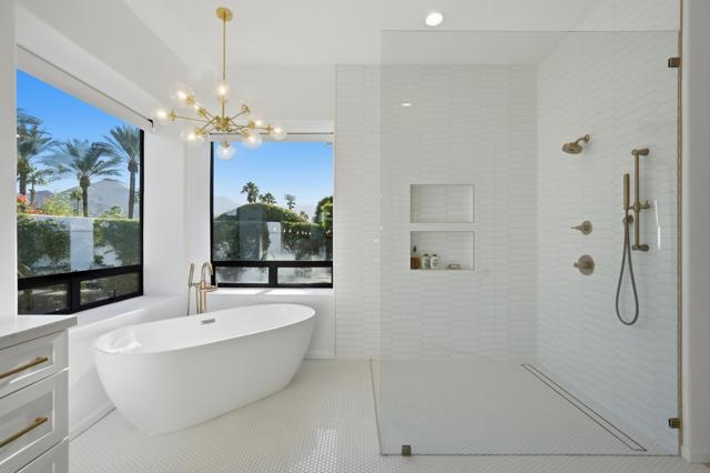 50245 Mountain Shadows Road, La Quinta CA: https://media.crmls.org/mediaz/987986f9-84d1-4416-8334-193a28c0af95.jpg