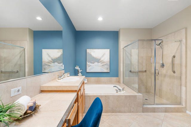 78152 Calle Las Ramblas, La Quinta CA: https://media.crmls.org/mediaz/98799a57-b879-466c-84f3-9da7467deba2.jpg