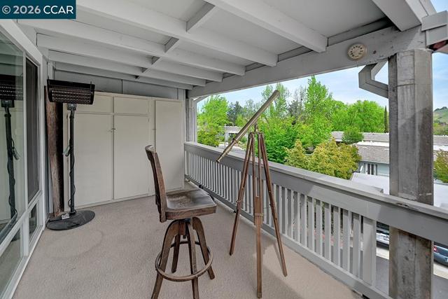 1301 Leisure Ln, Walnut Creek CA: https://media.crmls.org/mediaz/987a3096-ba9d-4d2e-b444-cbc600da21aa.jpg