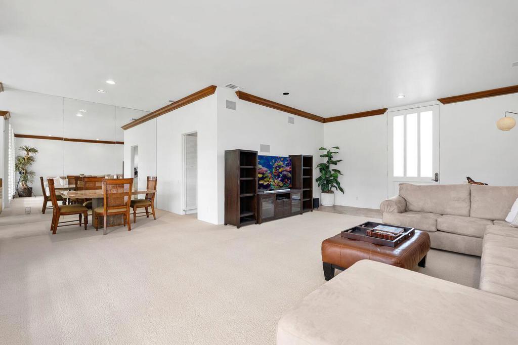 MLS #219138743DA image #4