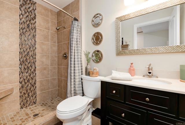 Detail Gallery Image 24 of 30 For 9947 Mesa Madera Dr, San Diego,  CA 92131 - 4 Beds | 3 Baths