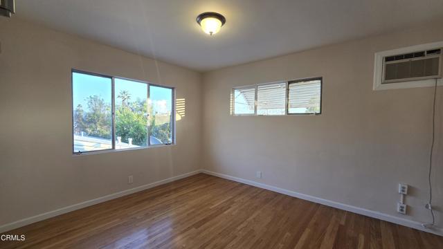 Detail Gallery Image 16 of 26 For 1483 N Altadena Dr, Pasadena,  CA  - 2 Beds | 1 Baths