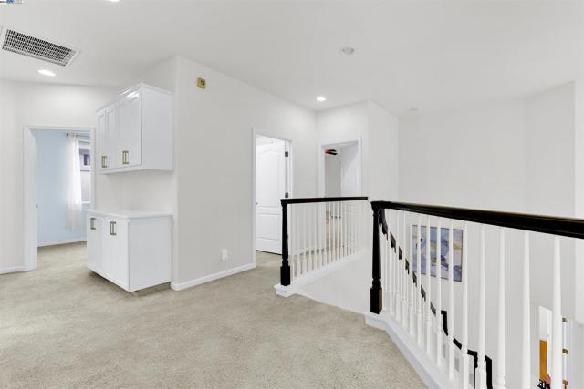 Image 26 of 60 For 707 Tivoli St