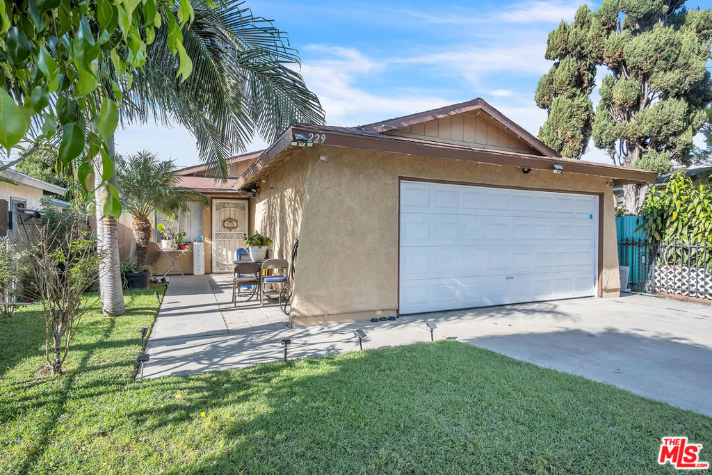 229 E 75th Street