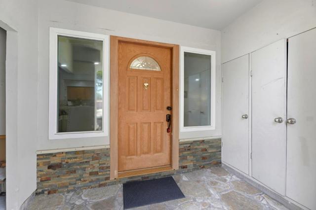 1199 Blazingwood Drive, Sunnyvale CA: https://media.crmls.org/mediaz/987ea0d3-daed-40e2-8017-98056c488bb4.jpg