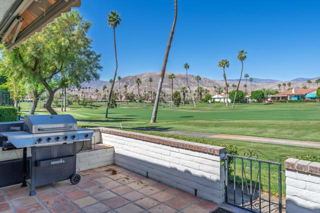25 Juan Carlos Drive, Rancho Mirage CA: https://media.crmls.org/mediaz/987ed62b-ca21-462e-862b-2ad25178d3f5.jpg