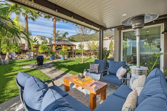 238 Ventasso Way, Fallbrook CA: https://media.crmls.org/mediaz/987f0bfb-df0e-4157-bf5a-87f31ebe02b7.jpg