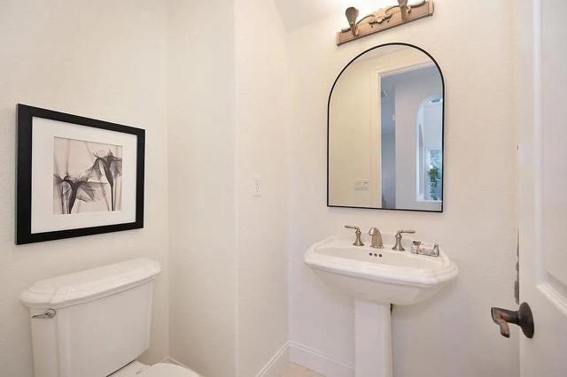 2791 Giorno Way, El Dorado Hills CA: https://media.crmls.org/mediaz/987f1431-81c0-4348-9844-29de3387784d.jpg