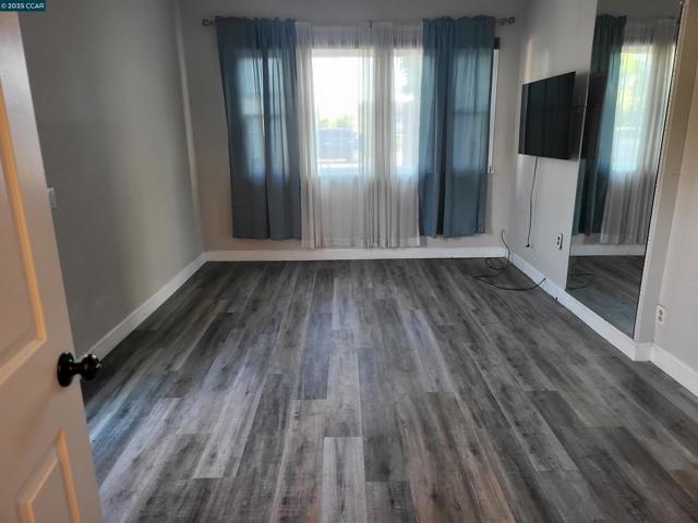 814 Marin Rd, El Sobrante CA: https://media.crmls.org/mediaz/987f7afe-0a8b-4647-af9b-3ee7cabc296e.jpg