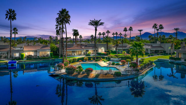 141 Lake Shore Drive, Rancho Mirage CA: https://media.crmls.org/mediaz/987fb46a-8a6e-41fa-b726-14dabf5deb6a.jpg