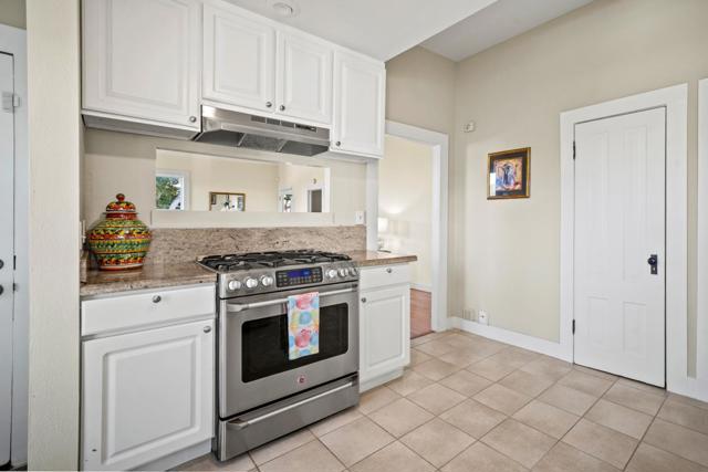 218 14th Street, Pacific Grove CA: https://media.crmls.org/mediaz/987fd2bc-36d7-4abf-a3f0-dcc280e48cba.jpg