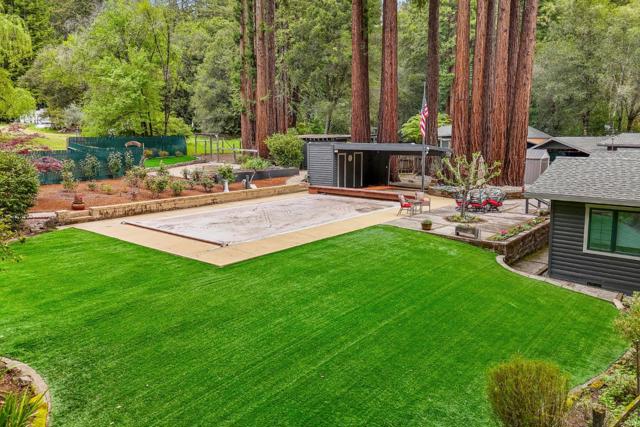 116 Wildrose Terrace, Boulder Creek CA: https://media.crmls.org/mediaz/98806970-0f1b-40d4-862d-a55a036537f1.jpg