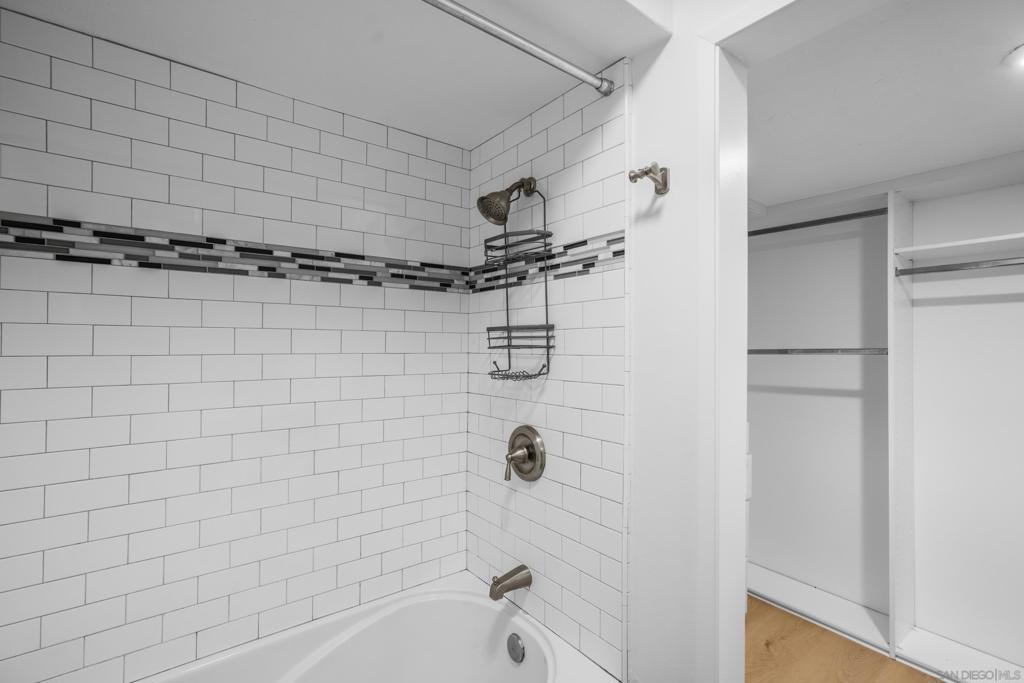 6202 Friars Rd - photo 19