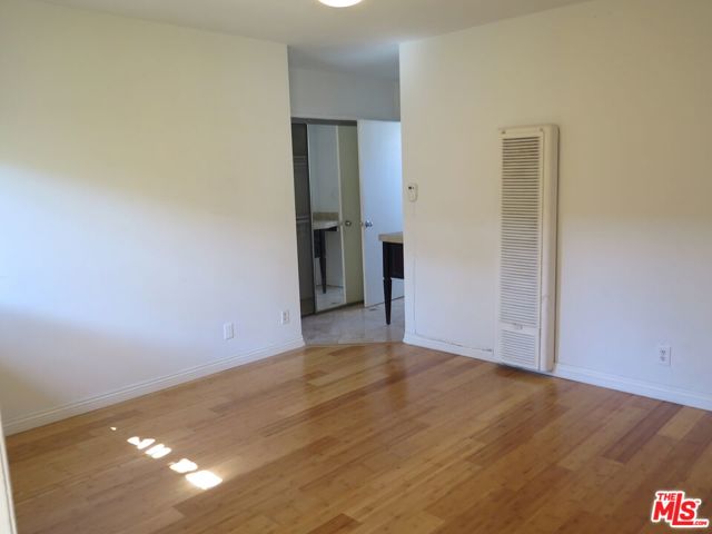 12488 GILMORE Avenue, Los Angeles CA: https://media.crmls.org/mediaz/98820027-9cc7-457a-a47f-5dc8886198c6.jpg
