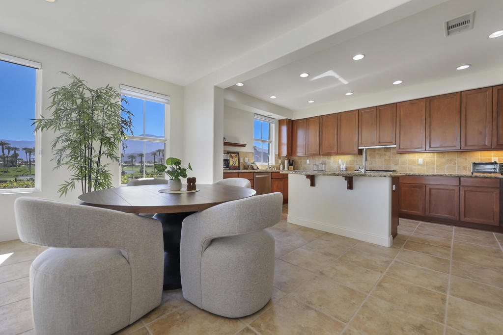 MLS #219126738DA img 4