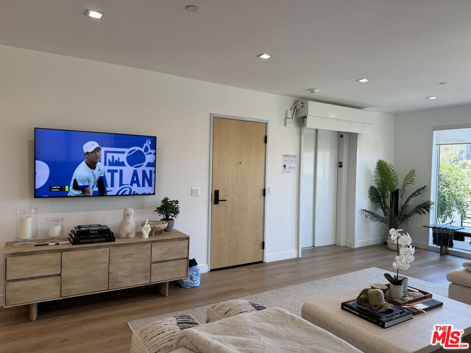 MLS #25625949 image #10