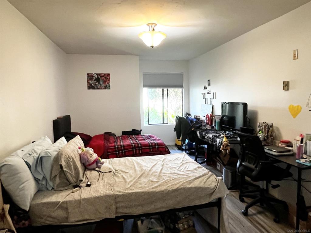8332 Regents Rd - photo 12