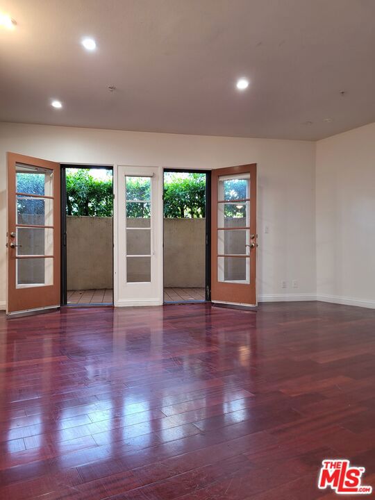 235 S Gale Drive #101