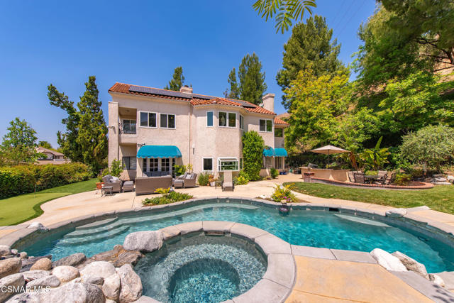 5924 Rainbow Hill Road, Agoura Hills CA: https://media.crmls.org/mediaz/98852316-b12e-491e-826a-285712369a7a.jpg